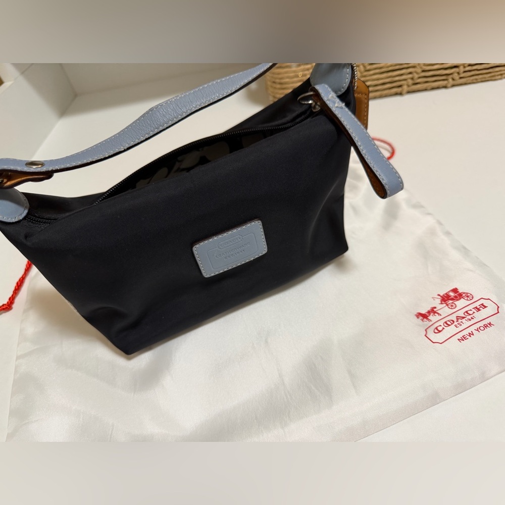 COACH Y2K MINI Black&Blue Handbag, w/dust bag, minimalist, EUC🖤🩵